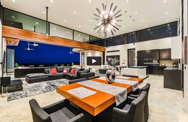 Breathtaking luxury meets naturenWith amazing Ocean and Jungle view