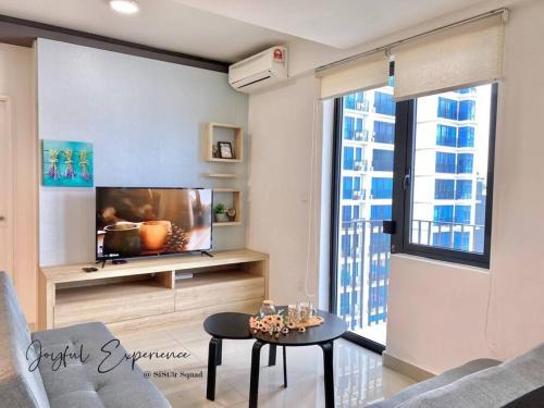 Breezy 2-10Pax 2R2B Trefoil Setia City Shah Alam SiS Homestay