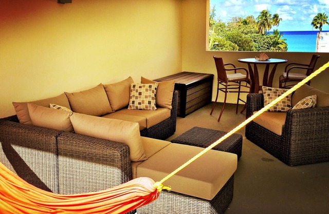 Brenda's Sun-Kissed Ocean View Rooftop Beachfront Penthouse Condo 2,250 sq ft