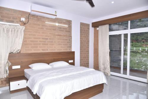 Brick House at Nandi