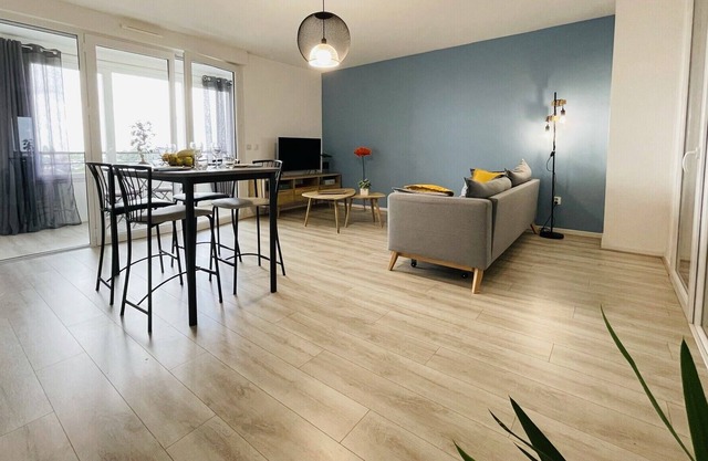 Bright apartment in a new building with garage