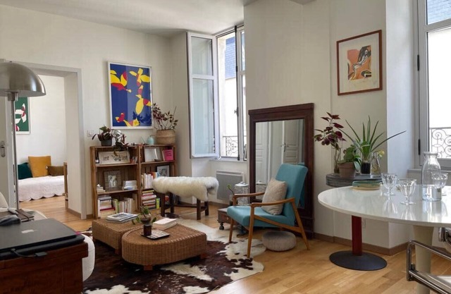 Bright apartment - old renovated building