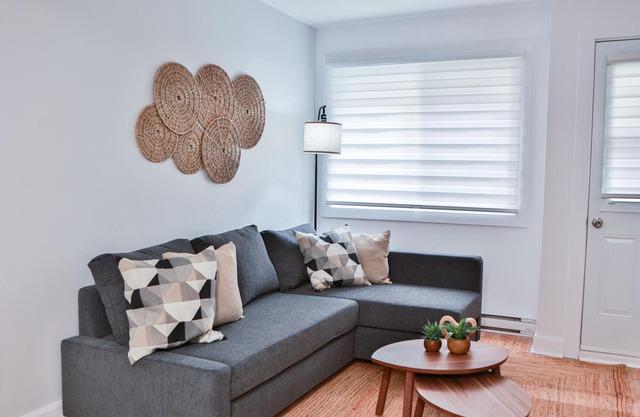 Bright apartment with balcony at Claudia's