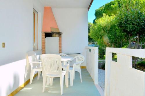 Bright apartment with garden
