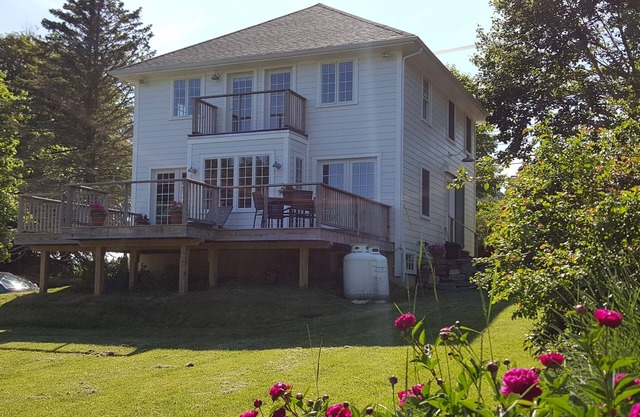 Bright, family friendly, newly built, modern and in the perfect location!