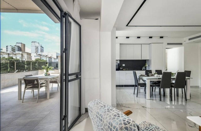 Bright & Modern 2BR Apt w Terrace 5-min from Beach