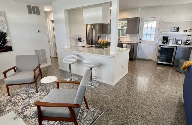 Bright, Modern, Beautiful Home in St Pete w/Patio & Fire Pit