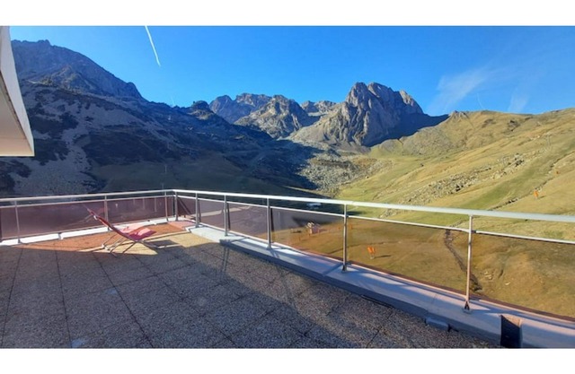 Bright studio 4 pers, at the foot of the slopes La Mongie