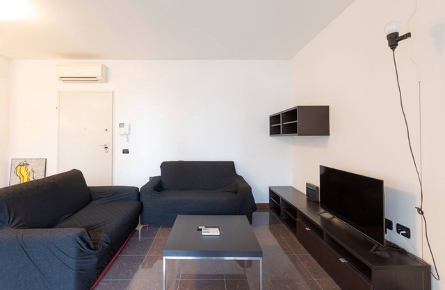 Bright two bedrooms apartment with terrace - Mirable PM