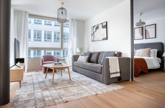 Bright Wiedikon 2br w/Storage Room & W/D, nr Market, by Blueground