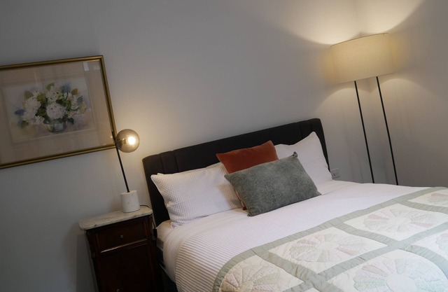 Brilliant 2BRM, Fully Renovated Art Deco Classic