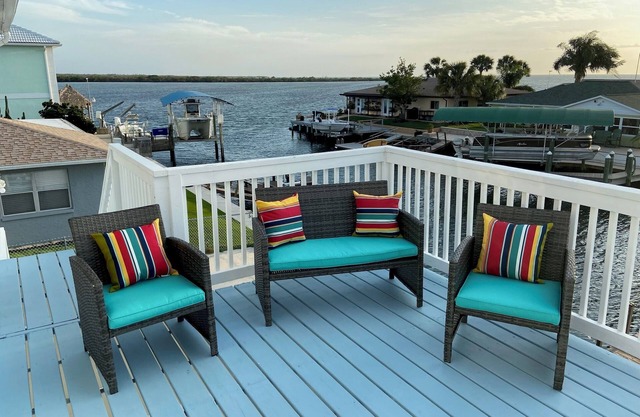 Bring the whole family to this beautiful waterfront home 6 bedrooms 3 bathroom