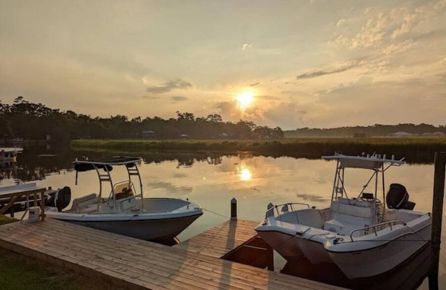 Bring Your Boat to Sunrise View, Unit A