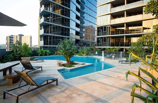 Brisbane CBD Apartment with Pool, and Gym