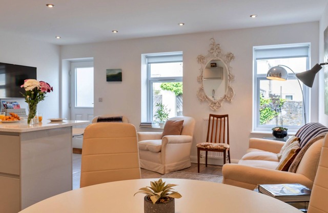 Brunels Reach by Interhome
