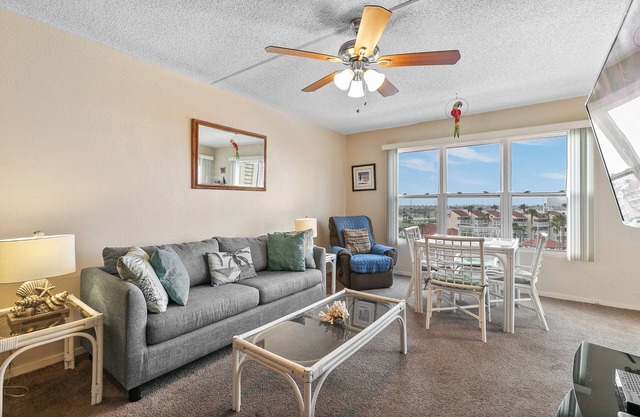 Budget Friendly Resort District Condo Near Water Park - Great Views