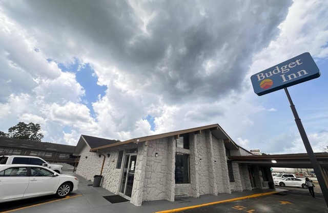 Budget Inn