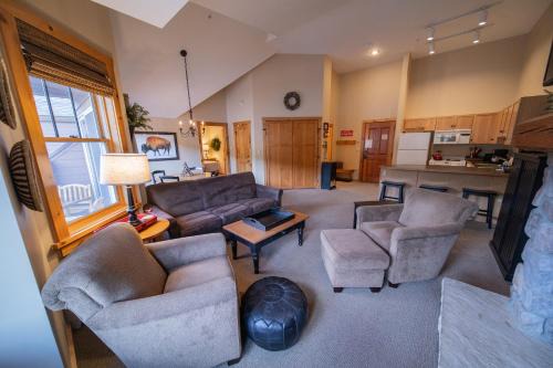 Buffalo Lodge 8411 by SummitCove Lodging