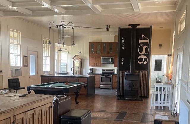 BUILT FOR FUN! Real Train Depot of Oscar-winning Film with AMAZING VIEWS (North)
