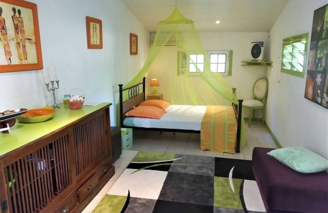 Bungalow in a large tropical garden