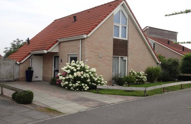 Bungalow in Breskens near the Lighthouse