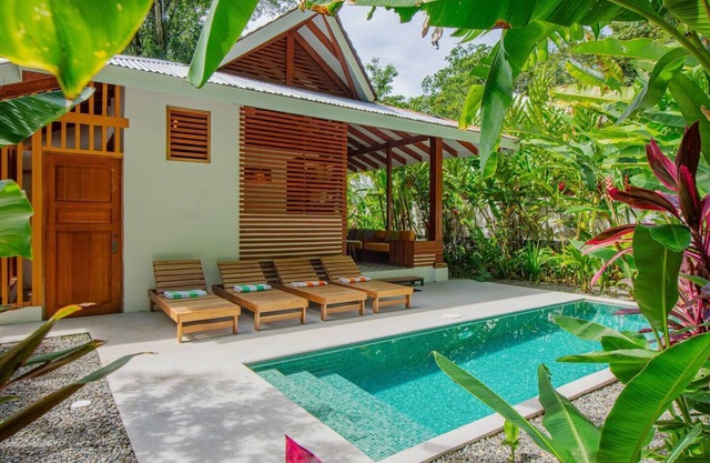 Bungalow Tropi: cozy & quiet with private pool