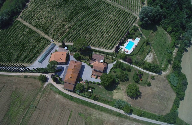 Buon Riposo - Farmhouse in the heart of Tuscany with free WIFI area