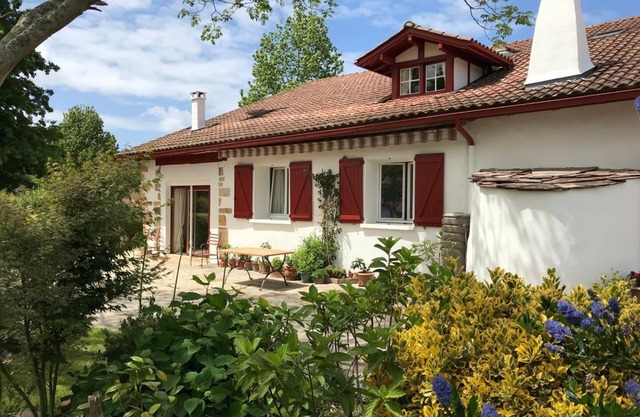 BURKIA - SARE - Gîte