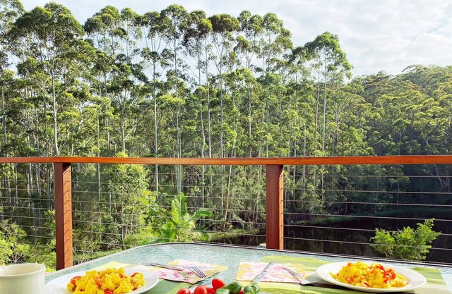 Bush, Beaches, Lakes & space-relax among the trees