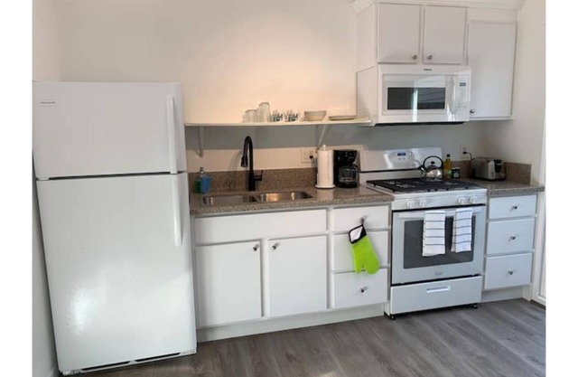 Business Travels, Free Parking - Unit w/AC