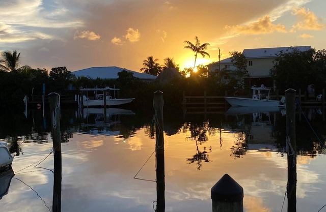 BYOB -boat-Completely renovated, private ramp, boat slip, heated pool and more!
