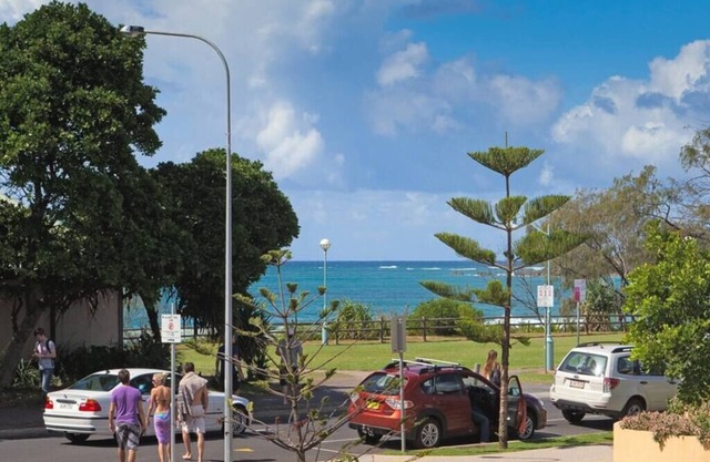 Byron Bay Accom - 1/2 Fletcher St