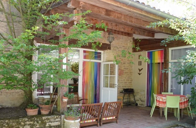 Côté Cour - Laives - Gîte
