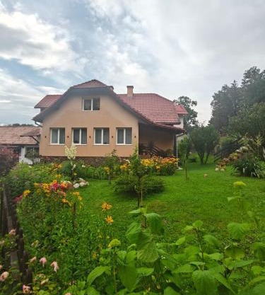căsuța de lângă castel bran
