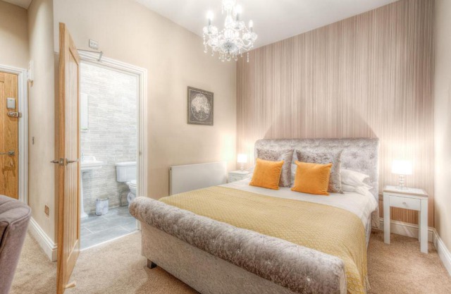 C L O S E D - George Wright Boutique Hotel - C L O S E D