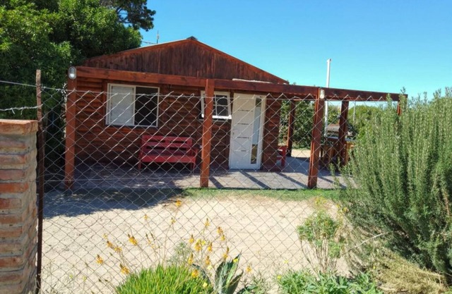 Cabaña Cercana a la Playa con Estacionamiento