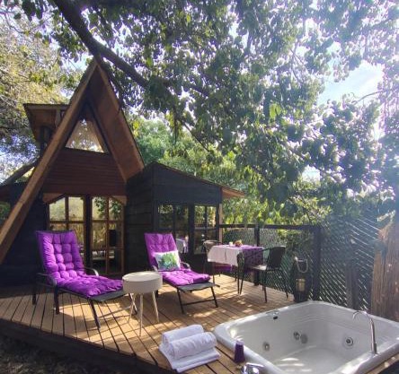 Cabaña de madera romántica y privada