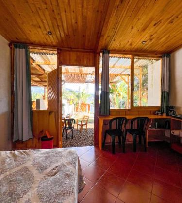 Cabañas del Lago, interior