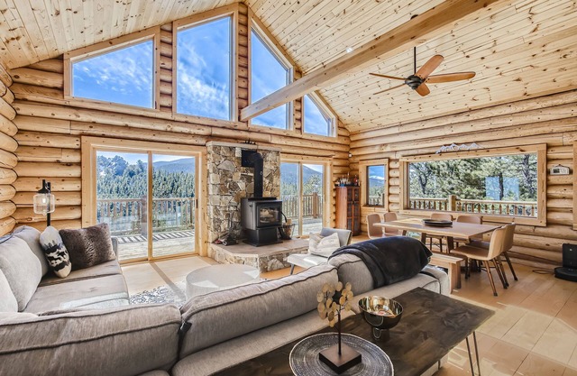 Cabana Cielo - Heavenly Views from the Continental Divide to Denver!