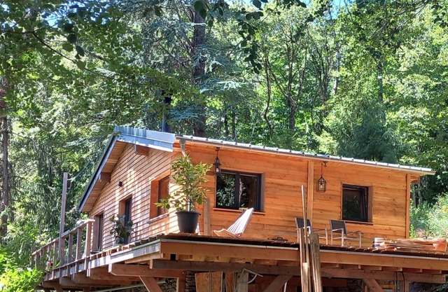 Cabane Isolated chalet in the middle of the forest. Ideal for nature lovers