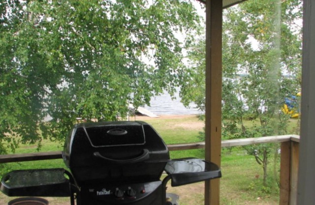 Cabin 2 - "Sugar Shores" Beach Front & Fire pit