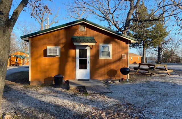 Cabin 4 - Reel and Trigger