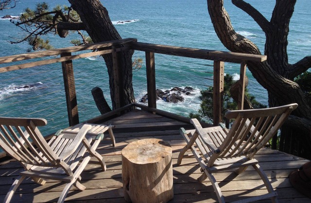Cabin 5 On The Bluff. Large Deck With Spectacular Ocean Views And Fire Pit!