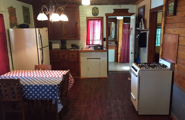 Cabin #7 On Beautiful Brevort Lake