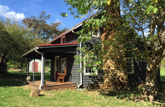Cabin at Mulberry Spring Farm