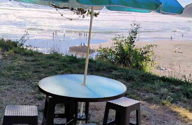 Cabin on the beach with panoramic view in Pichicullin. Mehuin.
