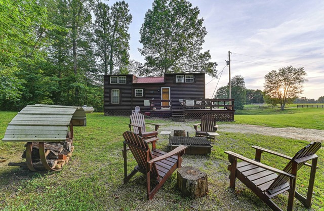 Cabin on Working Highland Cattle Farm in Kentucky