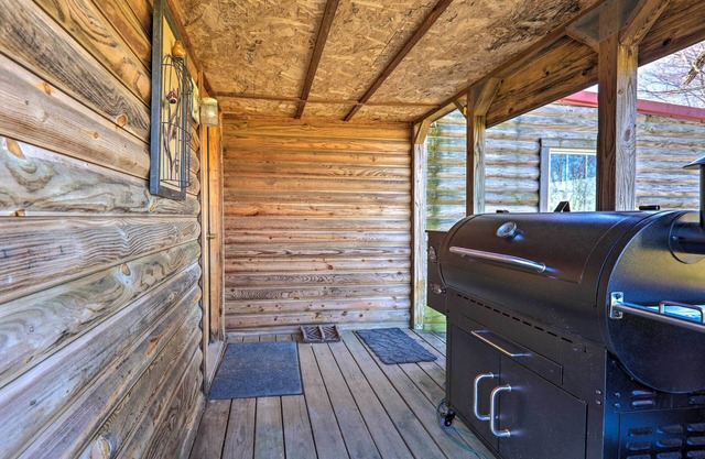Cabin on Working Highland Cattle Farm in Kentucky