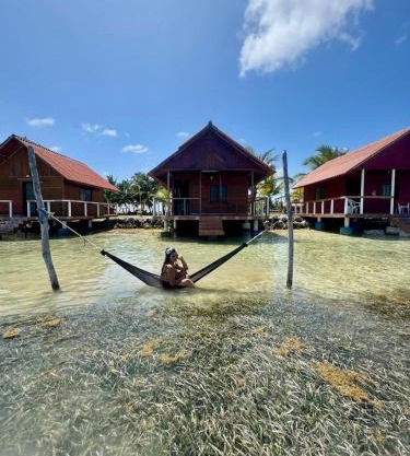 Cabin over the sea on Guarsidub Island