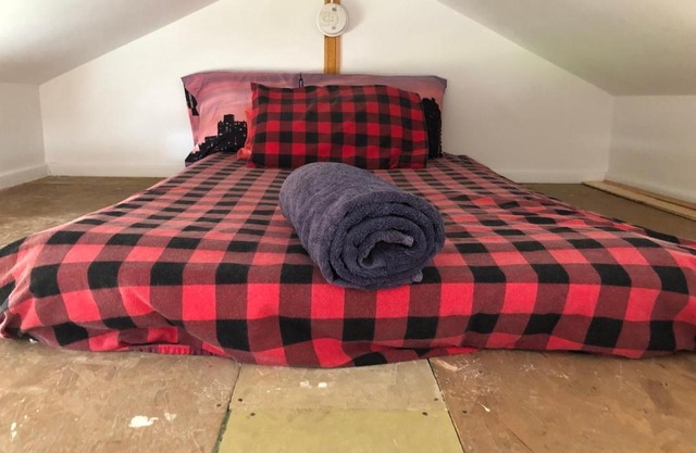 Cabine, Home Sweet Home